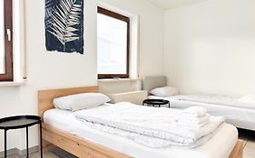 Modern Living Studios Karlsbad